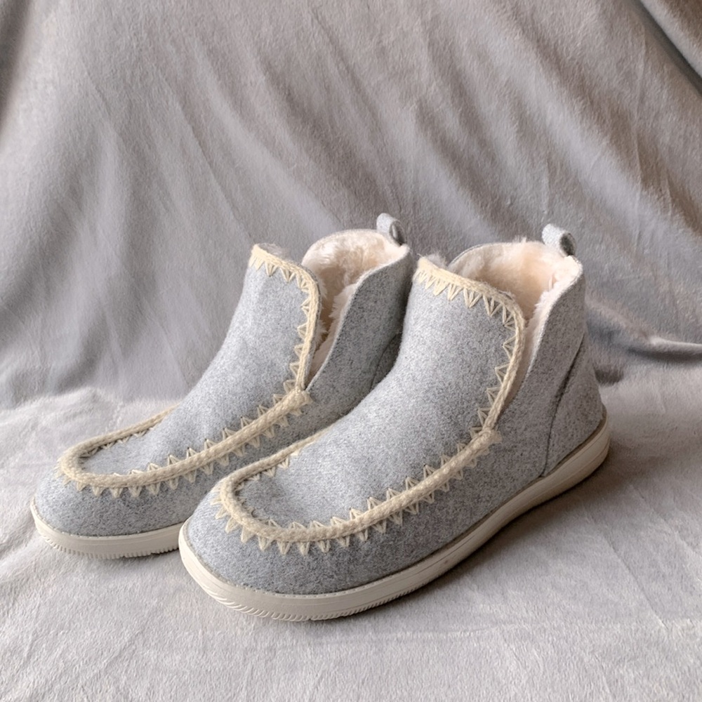 NIB SO Whipstitch Booties
